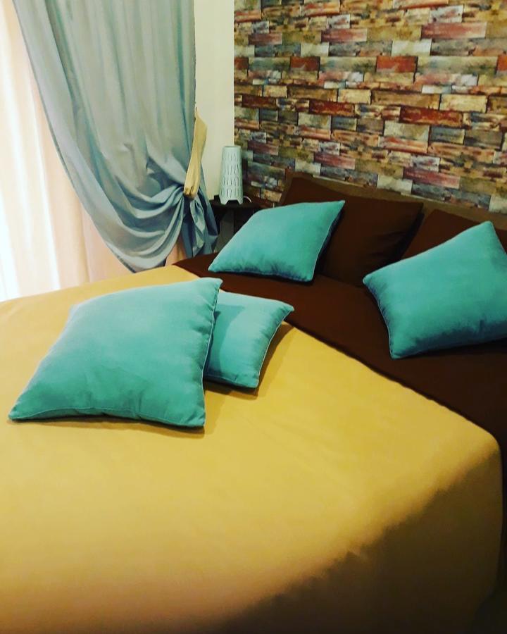 Mercury Home Room&Breakfast Наполи Екстериор снимка